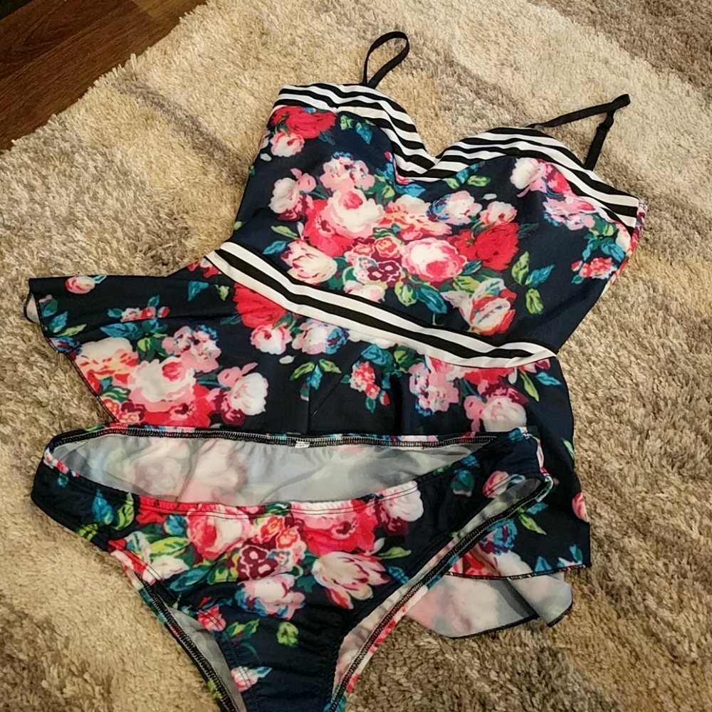 Multi color tankini